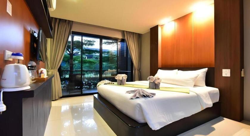 The Breeze Lipe Resort Exterior photo